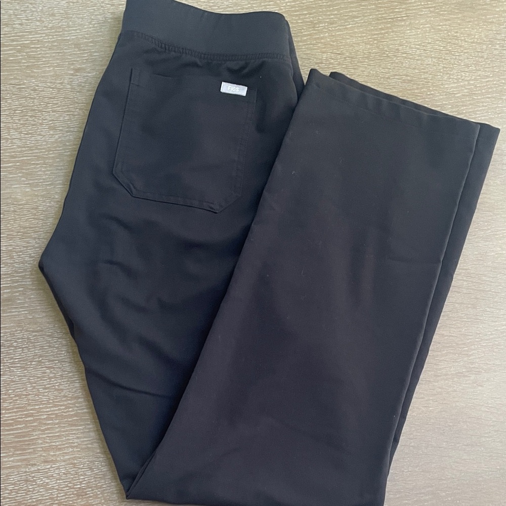 Figs Medium tall Livingston